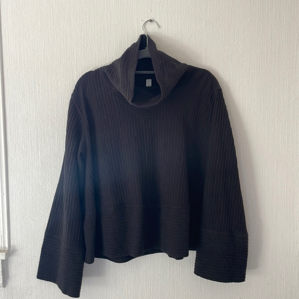 Lululemon cowl neck pull over